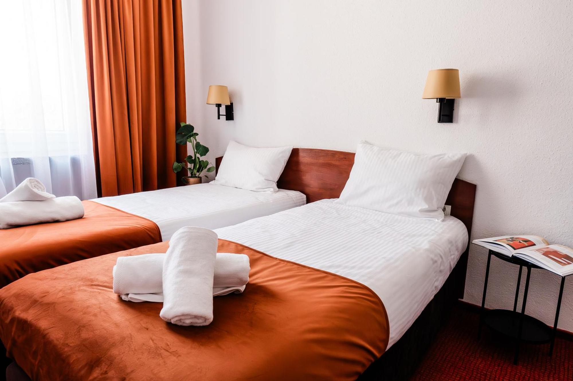 Hotel Wodnik Giżycko Kültér fotó